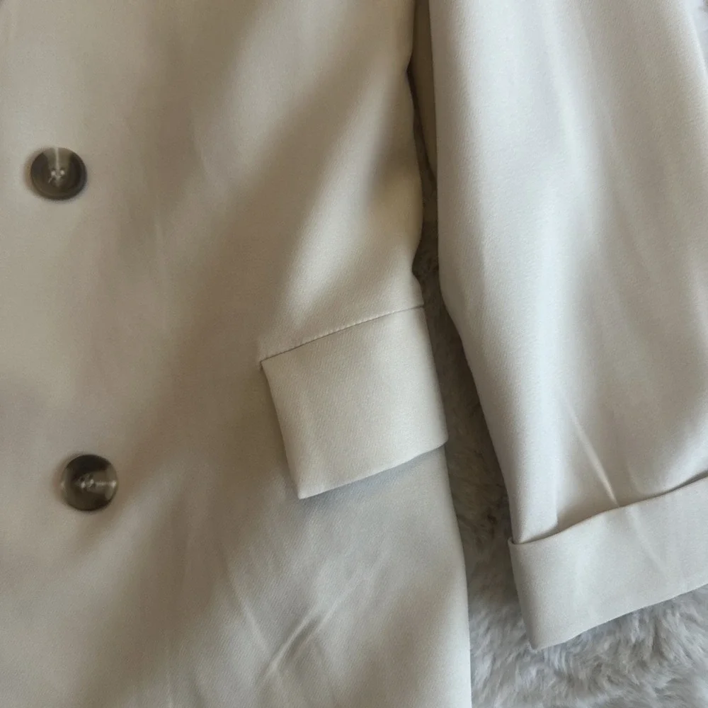 The Workshop‎ women's blazer with shoulder pads and pockets, size Large Beige